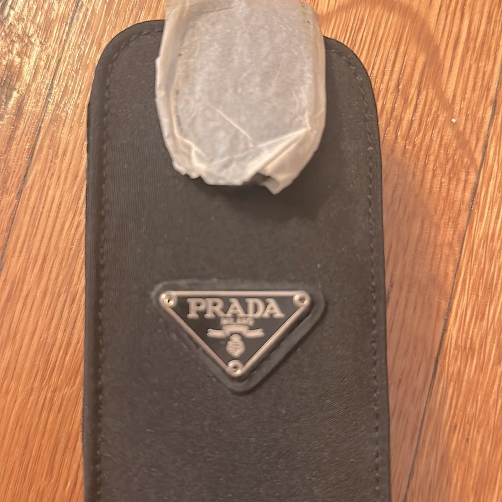 Prada Multi Case - Picture 2 of 5